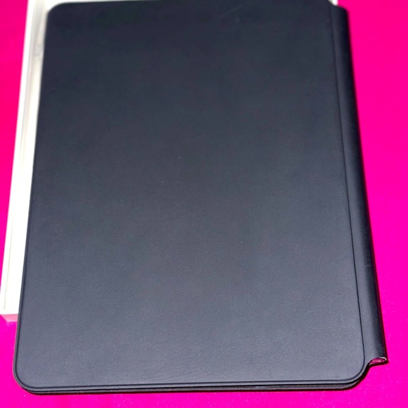 Apple Magic Keyboard 11-inch iPad Pro 1st, 2nd, 3rd Gen and iPad Air 4th,5th Gen - Picture 5 of 10